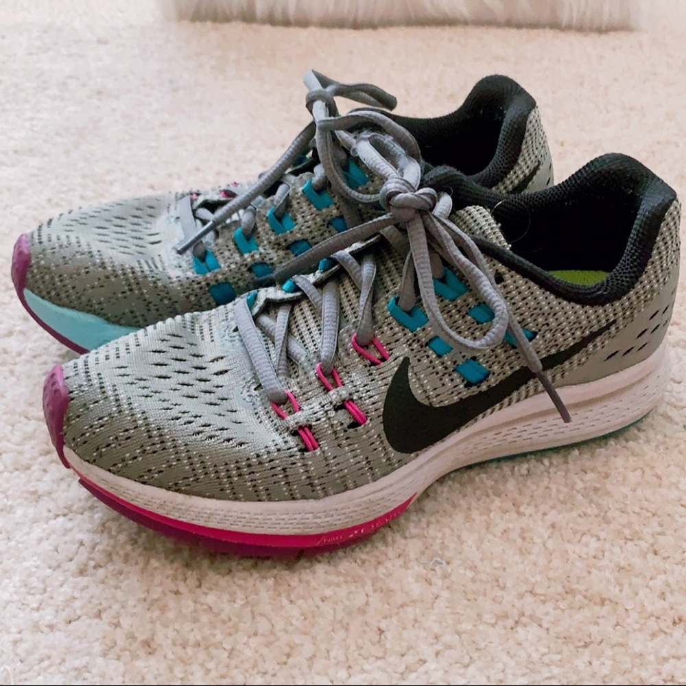 Nike Zoom Structure Running Shoe